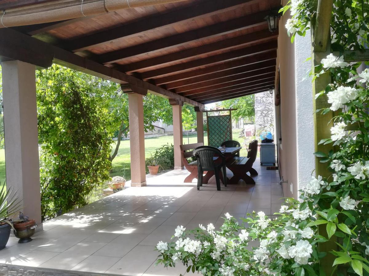 Apartman "Almond House 2" พูลา ภายนอก รูปภาพ