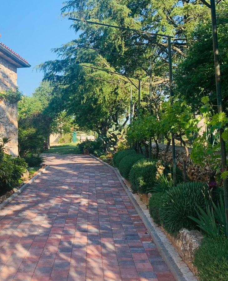 Apartman "Almond House 2" พูลา ภายนอก รูปภาพ