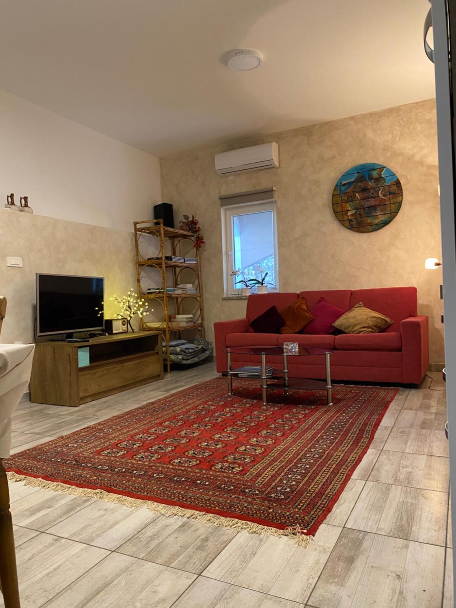 Apartman "Almond House 2" พูลา ภายนอก รูปภาพ